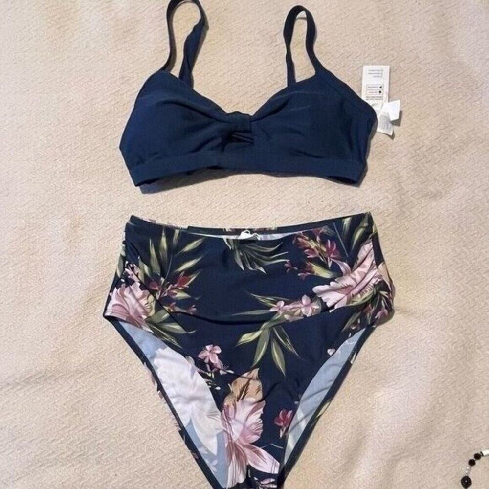Cupshe Women Navy Floral Bikini Set High Waist Twist Front 2 Piece M NWT
